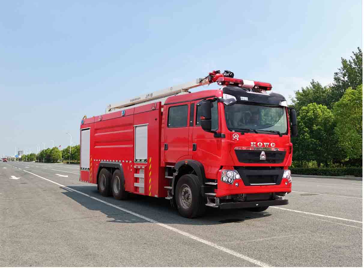 重汽T5G后雙橋18米舉高噴射消防車(chē)